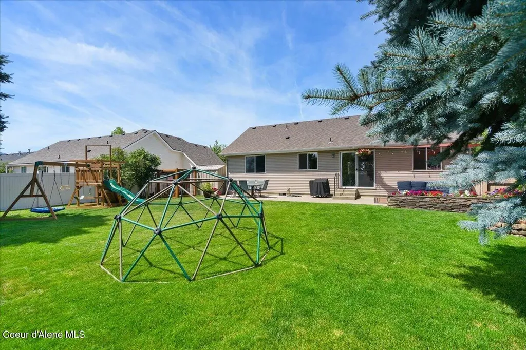 2738 N Ivy Lane Post Falls ID 83854
