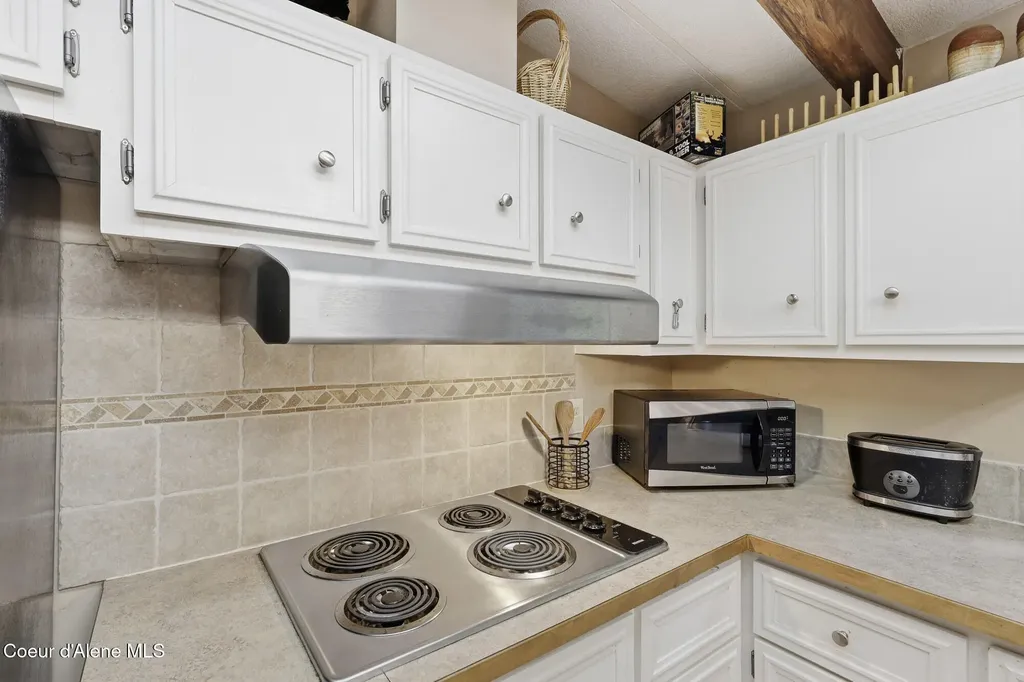 13118 E Hellroaring Road Athol ID 83801