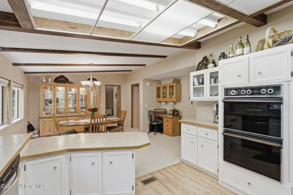 13118 E Hellroaring Road Athol ID 83801