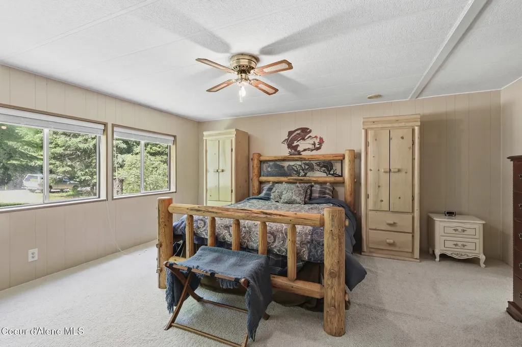 13118 E Hellroaring Road Athol ID 83801