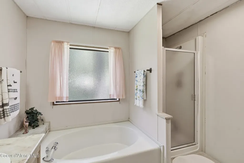 13118 E Hellroaring Road Athol ID 83801
