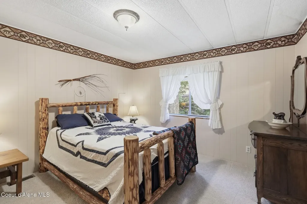 13118 E Hellroaring Road Athol ID 83801
