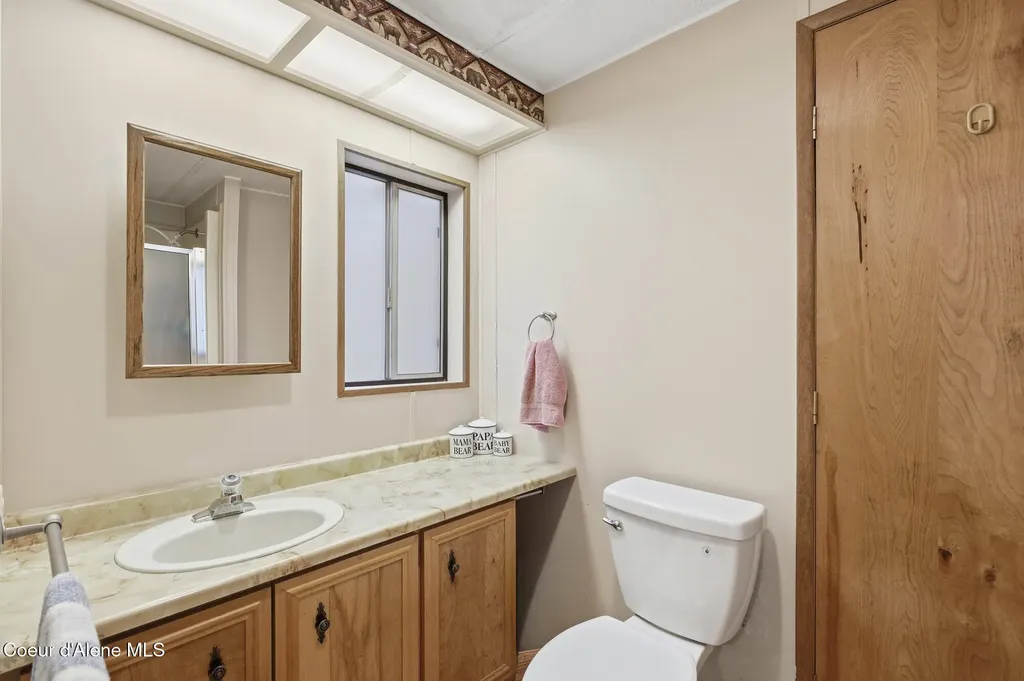 13118 E Hellroaring Road Athol ID 83801