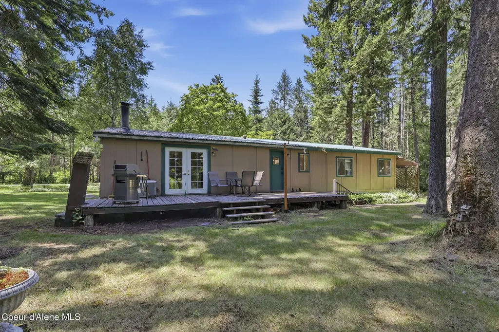 13118 E Hellroaring Road Athol ID 83801