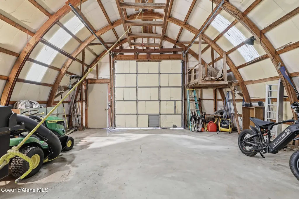13118 E Hellroaring Road Athol ID 83801