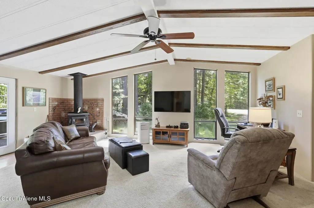 13118 E Hellroaring Road Athol ID 83801