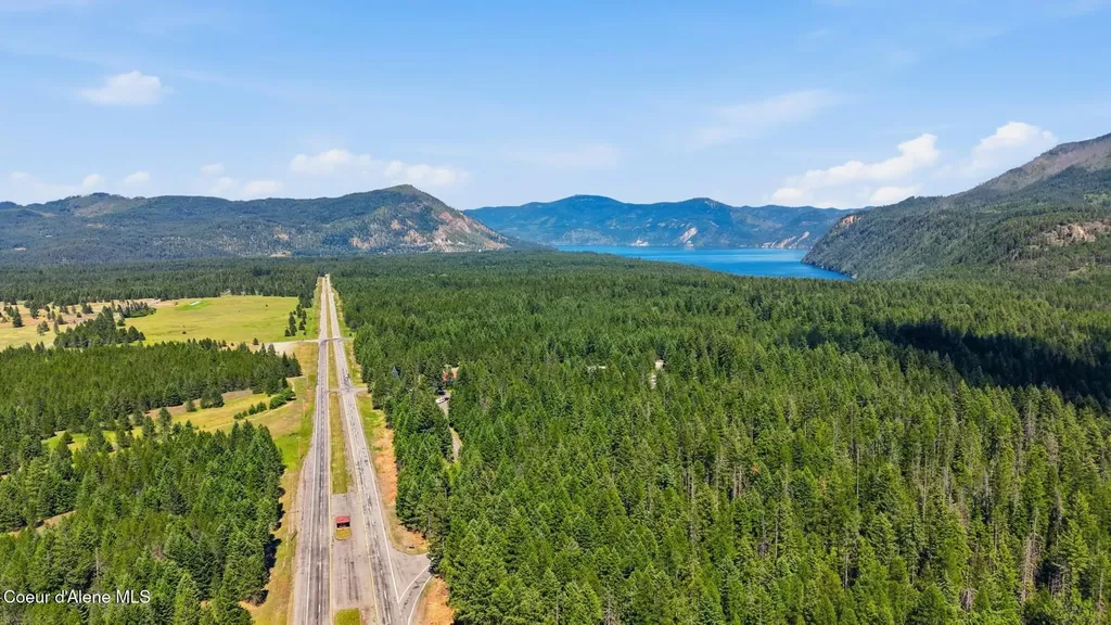 13118 E Hellroaring Road Athol ID 83801