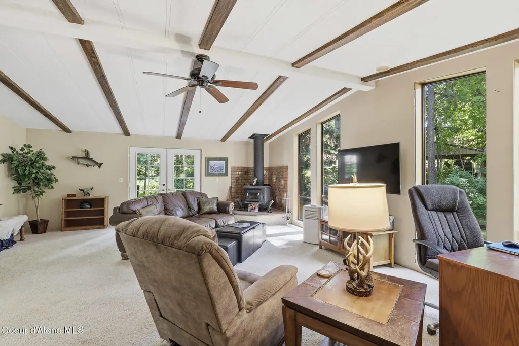 13118 E Hellroaring Road Athol ID 83801