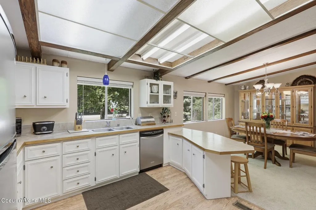 13118 E Hellroaring Road Athol ID 83801