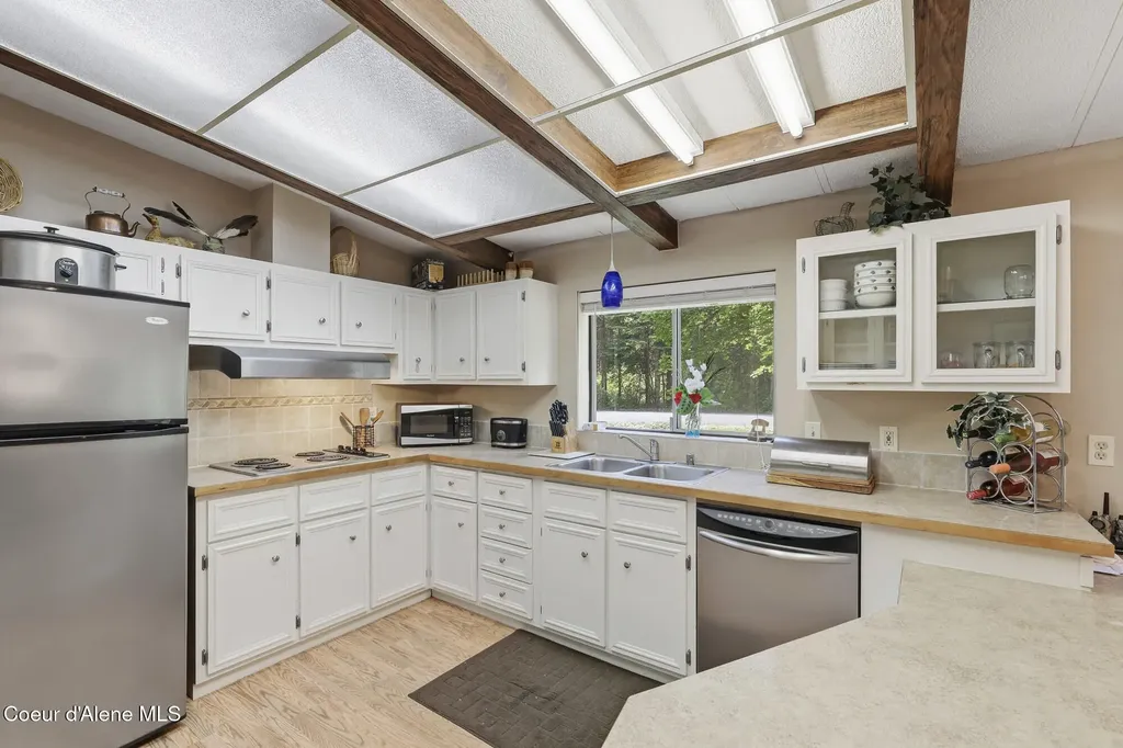 13118 E Hellroaring Road Athol ID 83801