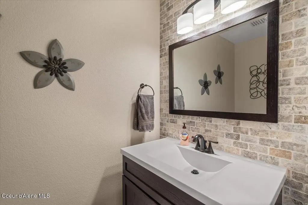 2918 E Point Hayden Drive Hayden ID 83835