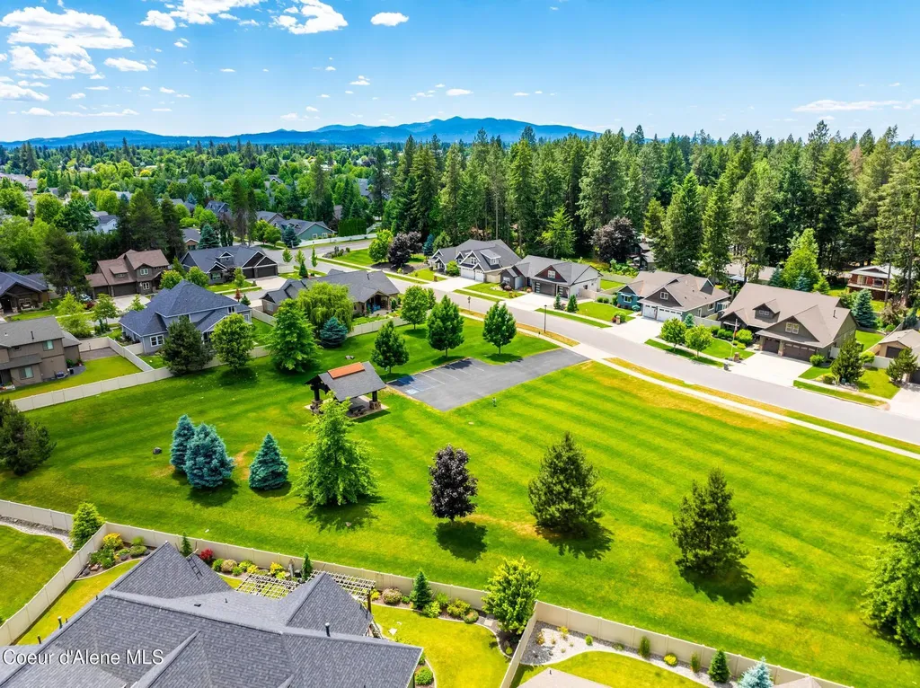 999 E Hurricane Drive Hayden ID 83835