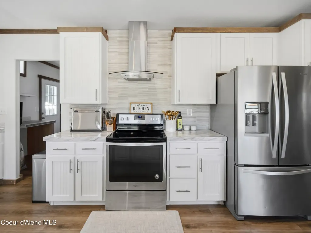 447 S Beaver Lake Road Athol ID 83801