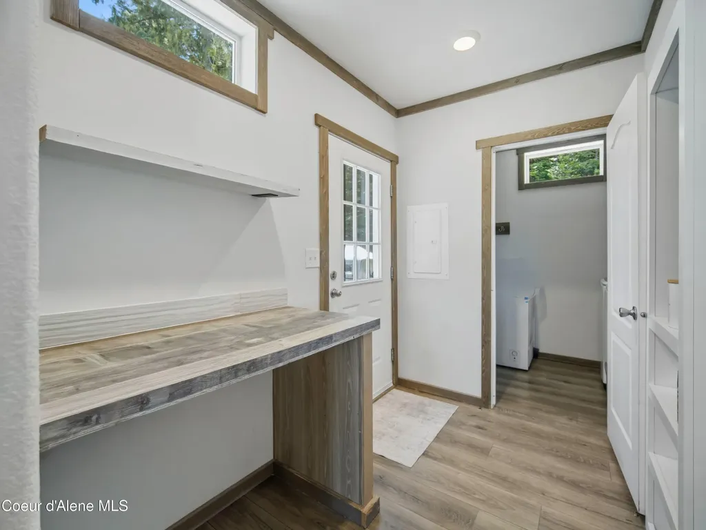 447 S Beaver Lake Road Athol ID 83801