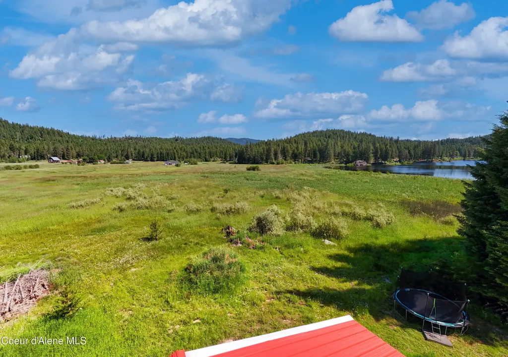 447 S Beaver Lake Road Athol ID 83801