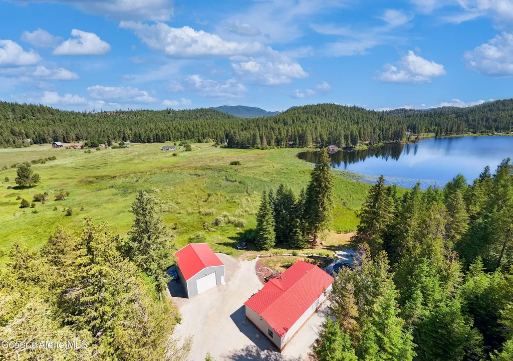 447 S Beaver Lake Road Athol ID 83801