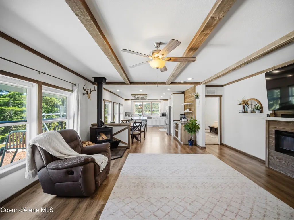 447 S Beaver Lake Road Athol ID 83801