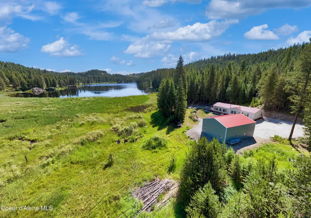 447 S Beaver Lake Road Athol ID 83801