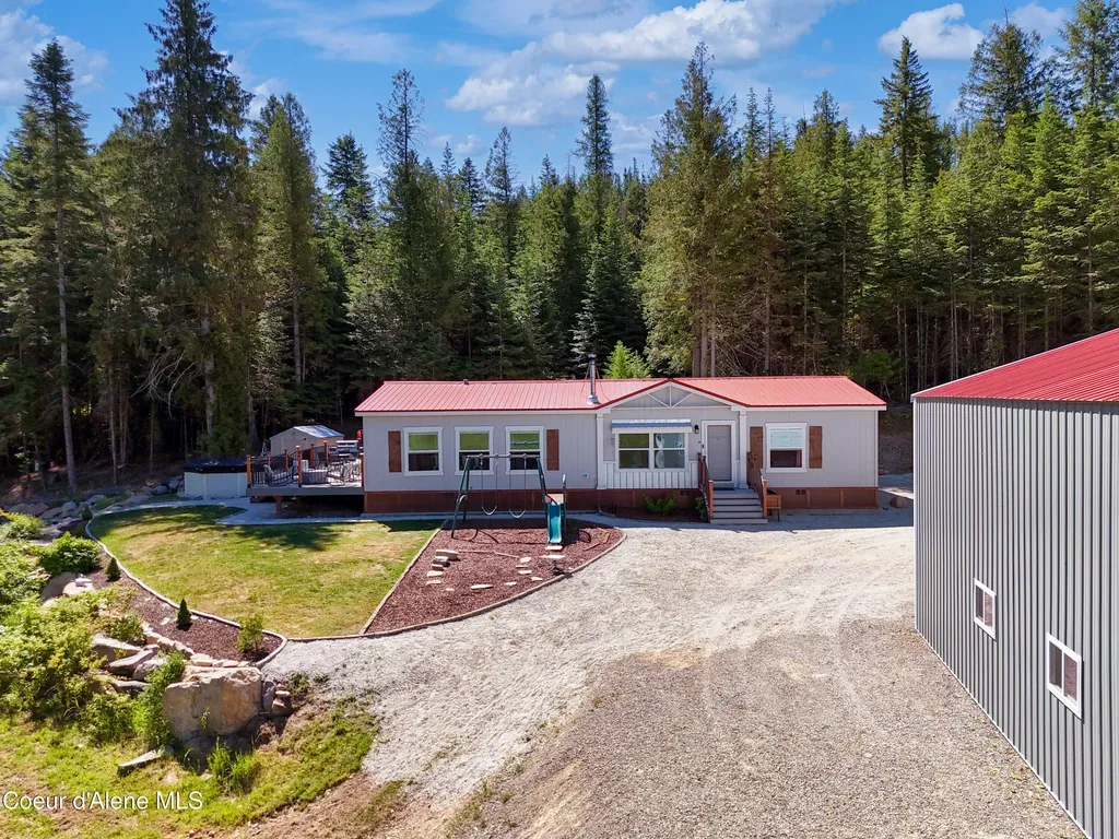 447 S Beaver Lake Road Athol ID 83801