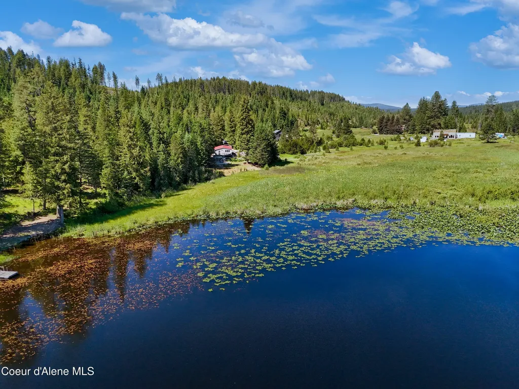 447 S Beaver Lake Road Athol ID 83801