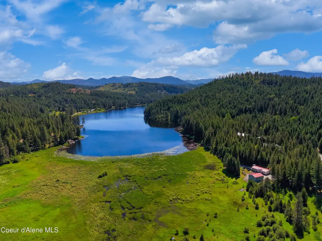 447 S Beaver Lake Road Athol ID 83801