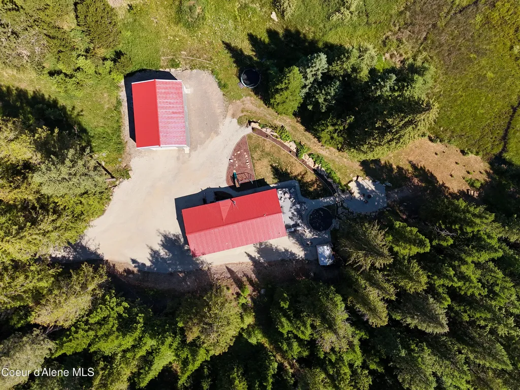 447 S Beaver Lake Road Athol ID 83801