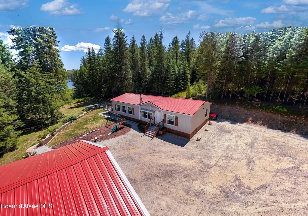 447 S Beaver Lake Road Athol ID 83801