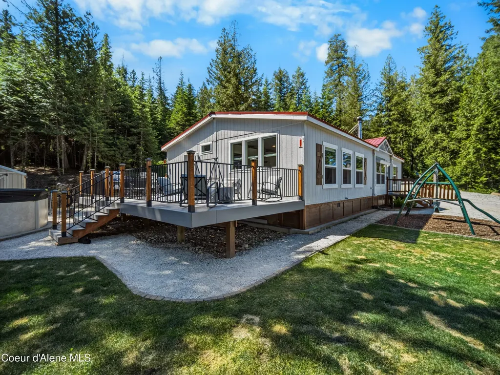 447 S Beaver Lake Road Athol ID 83801