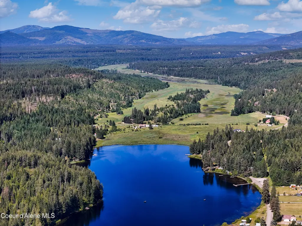 447 S Beaver Lake Road Athol ID 83801