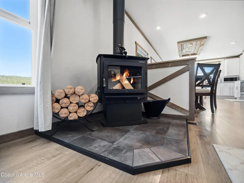 447 S Beaver Lake Road Athol ID 83801