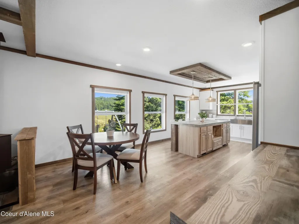 447 S Beaver Lake Road Athol ID 83801