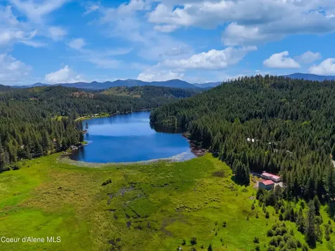 447 S Beaver Lake Road Athol ID 83801