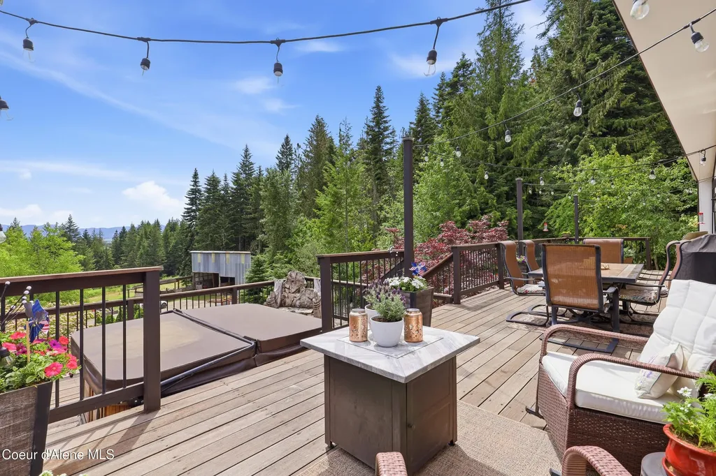 8973 W Barrett Drive Rathdrum ID 83858