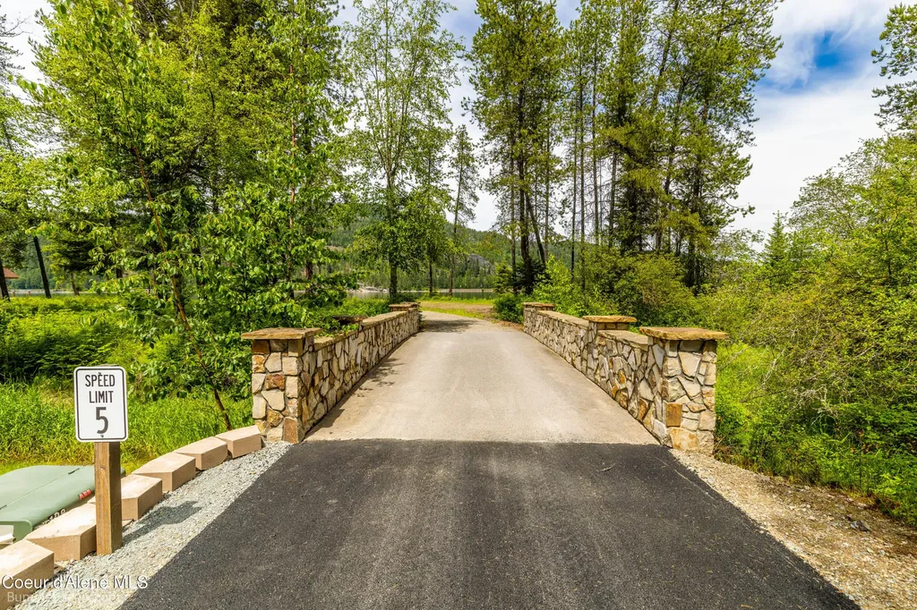 28 Camas Drive Priest River ID 83856