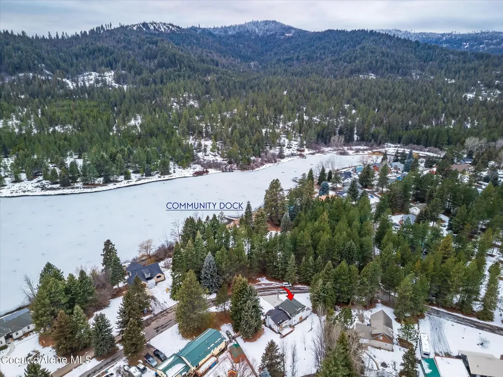 6933 W Tesemini Drive Spirit Lake ID 83869