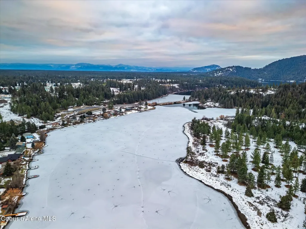 6933 W Tesemini Drive Spirit Lake ID 83869