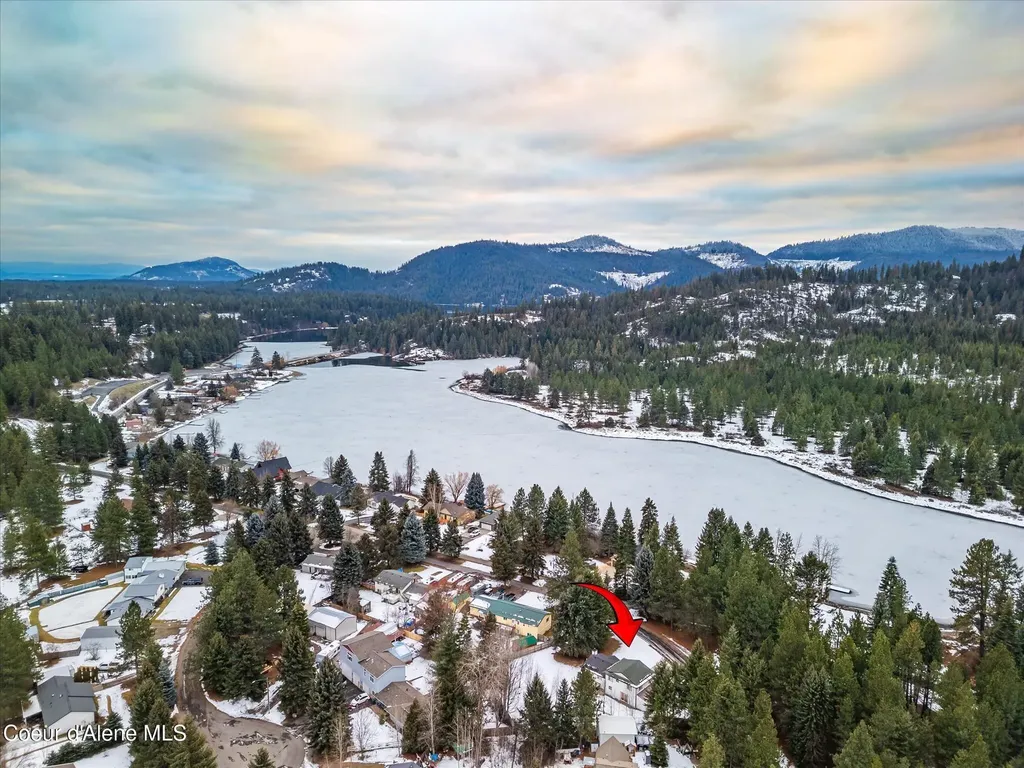 6933 W Tesemini Drive Spirit Lake ID 83869