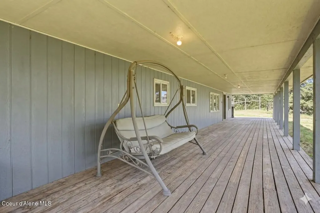 2222 Jewel Lake Road Sagle ID 83860