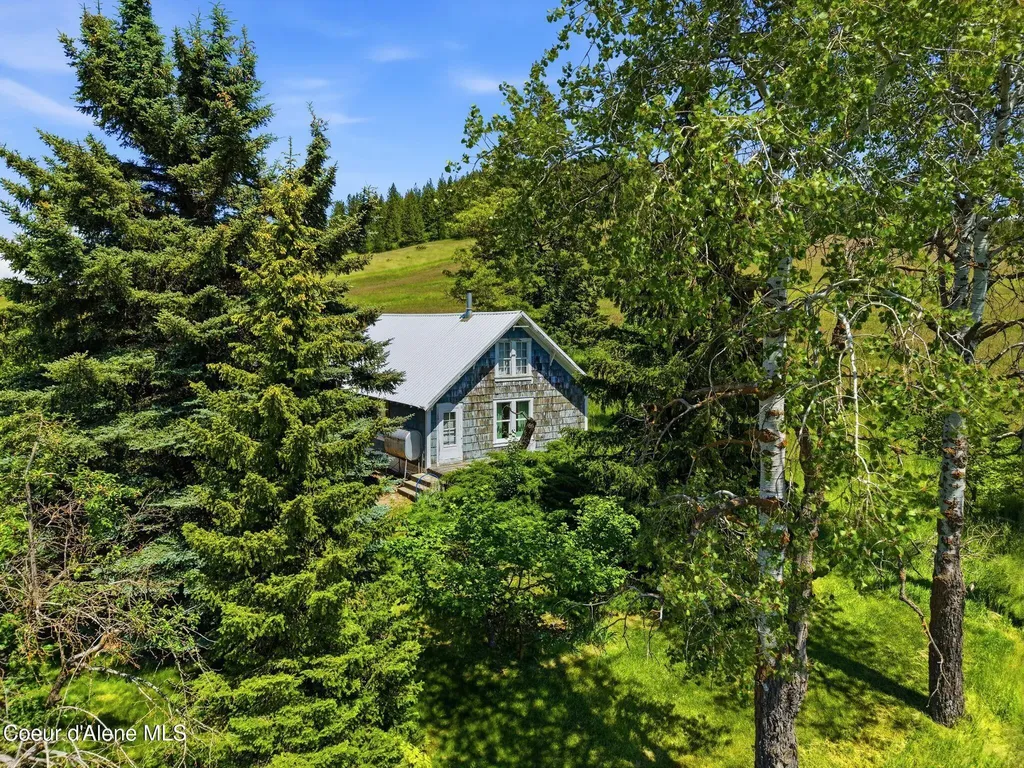 2157 W Rolling Hills Road Worley ID 83876
