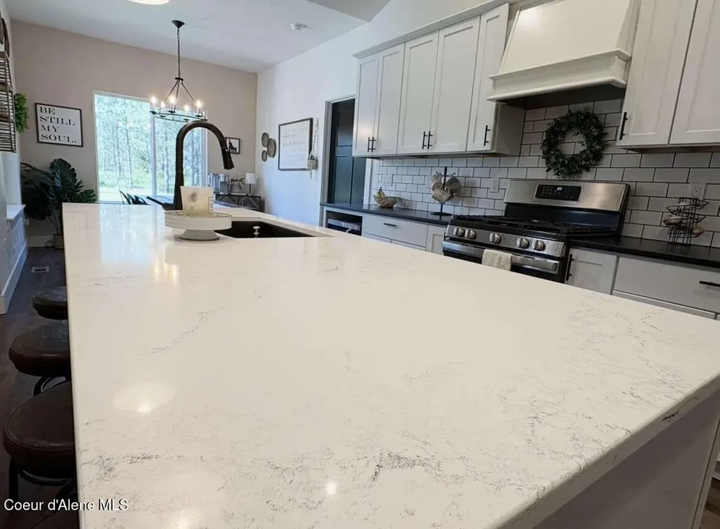 871 W Kenai Lane Athol ID 83801
