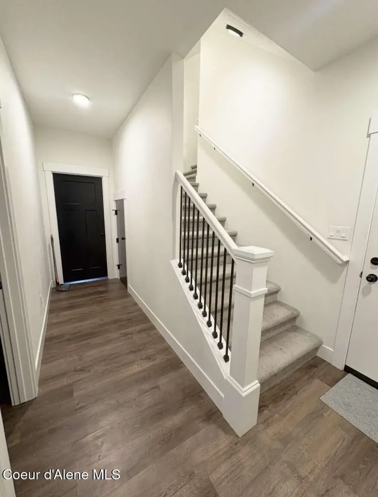 871 W Kenai Lane Athol ID 83801