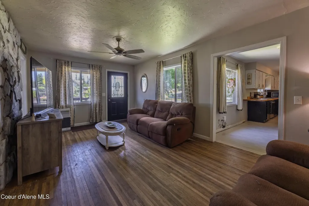 2015 Washington Avenue St. Maries ID 83861