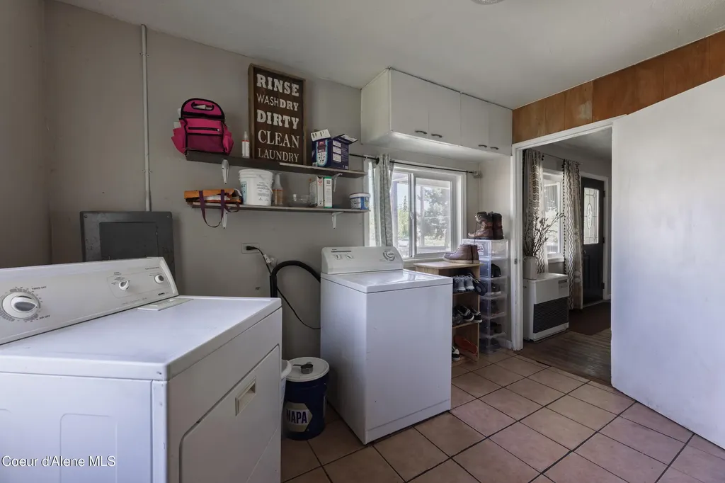 2015 Washington Avenue St. Maries ID 83861