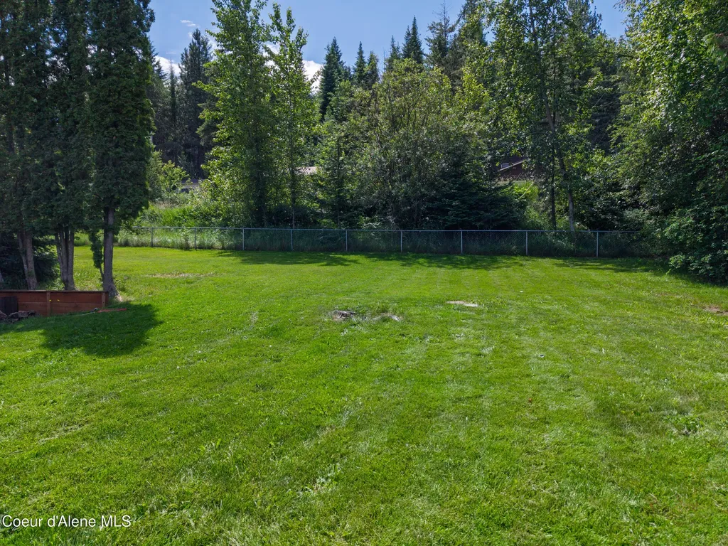 2015 Washington Avenue St. Maries ID 83861