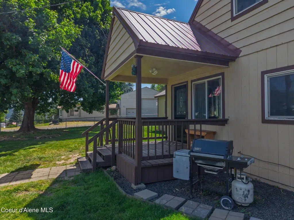 2015 Washington Avenue St. Maries ID 83861