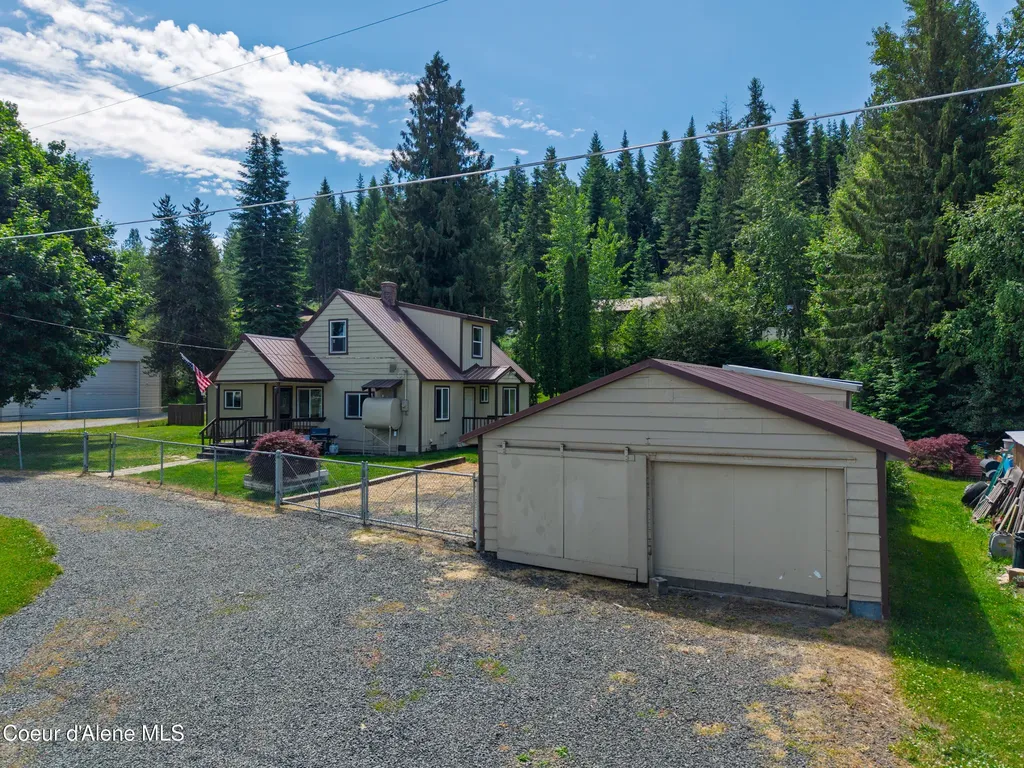 2015 Washington Avenue St. Maries ID 83861