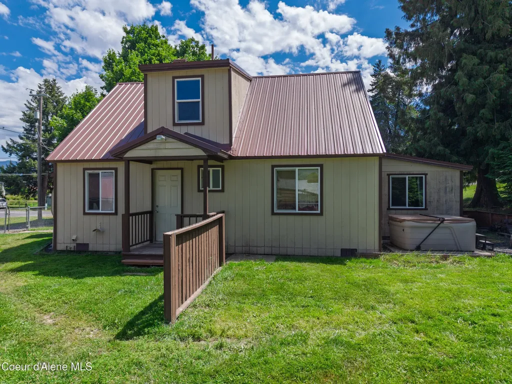2015 Washington Avenue St. Maries ID 83861