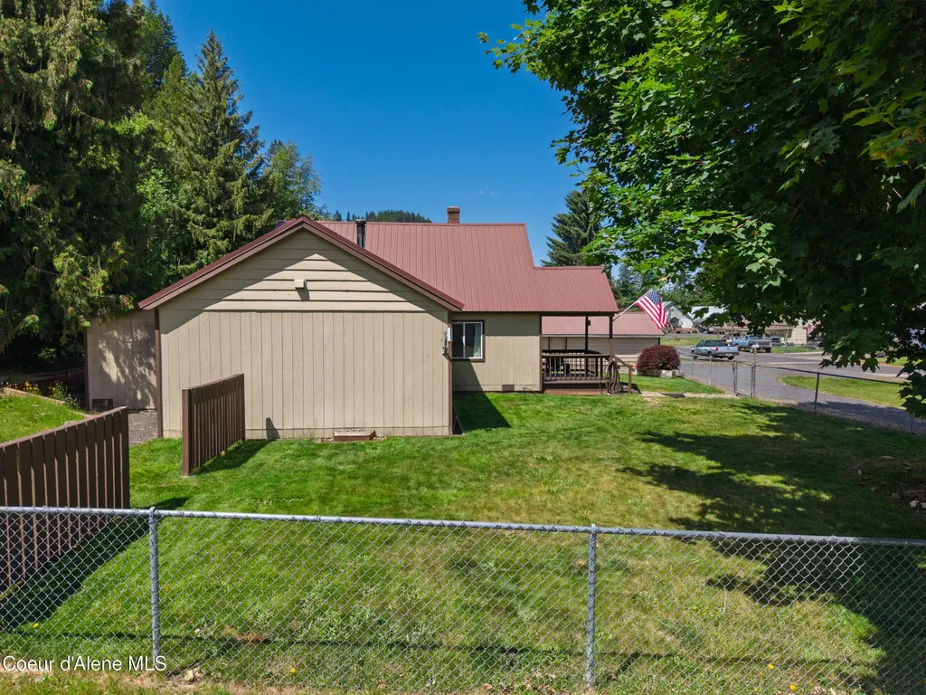 2015 Washington Avenue St. Maries ID 83861