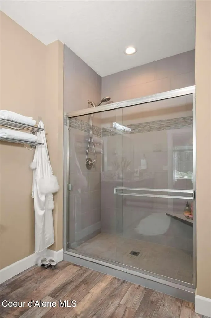 2500 E Marnett Road Athol ID 83801
