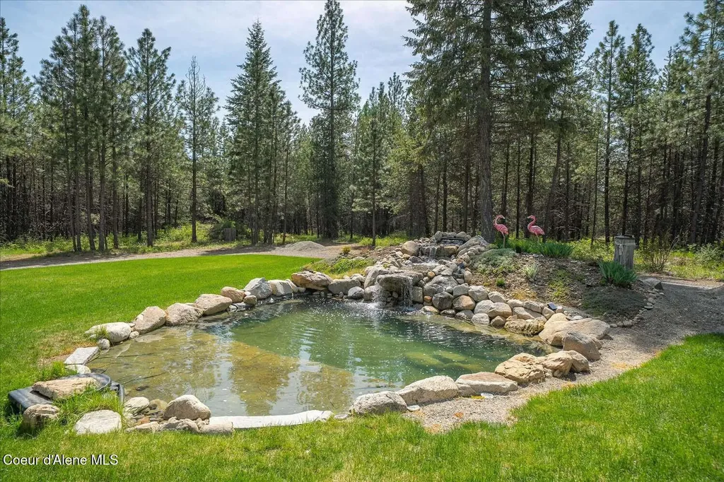 2500 E Marnett Road Athol ID 83801